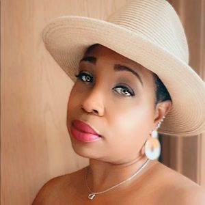 Meet your Posher, Shawana